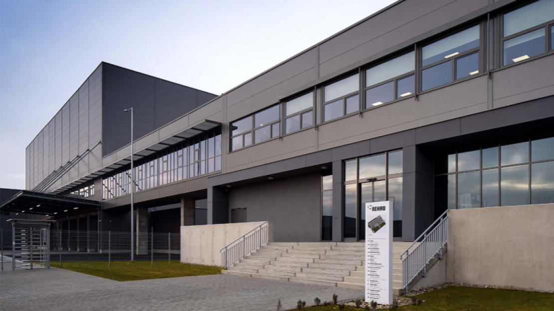 Rehau új gyár – épületgépészet és technológia (ENSI)
